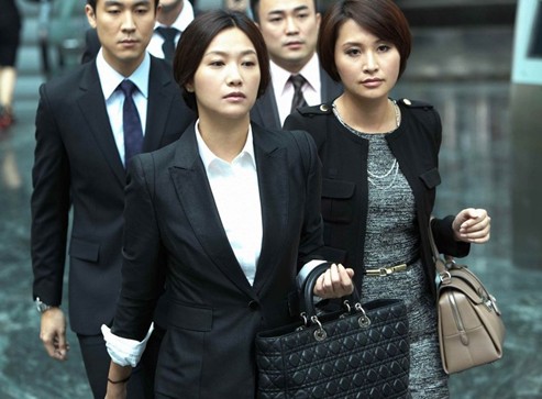 投行精英的真实生活:每周工作100小时 想升职