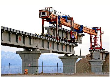 额哈铁路跨越连霍高速