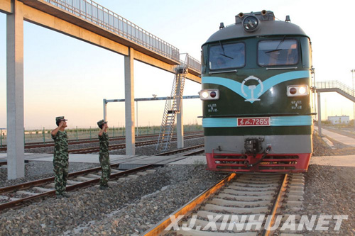 武警霍尔果斯边检站加强铁路货运查缉管控 确