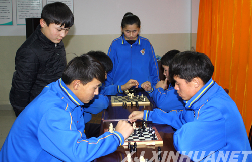 新疆塔城:裕民县哈萨克多依布传承进校园