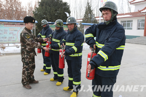 阿克苏:温宿县有支农村摩托车义务消防队 圆了