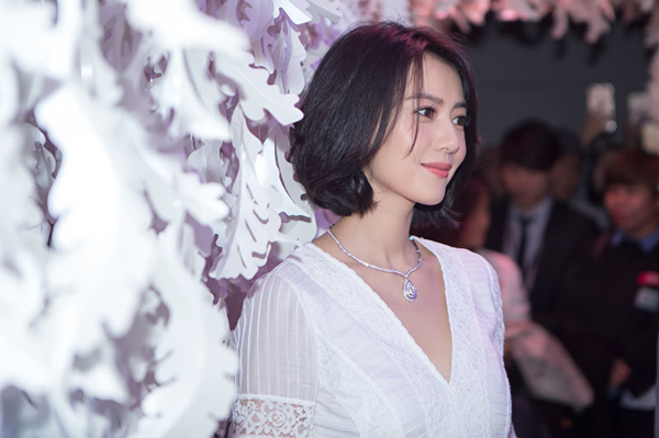 高圆圆短发造型引关注