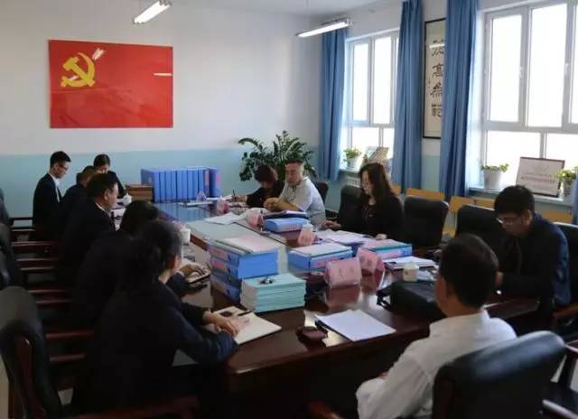 和丰职业技术学校接受地区行署教育督导组专项