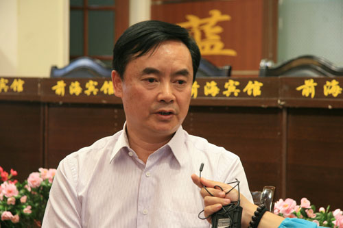 访兵团第三师图木舒克市党委常委、副政委张新