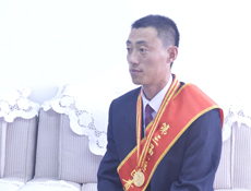 党芳