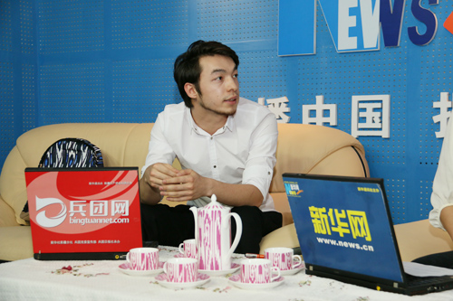 阿布都西提:让艾德莱斯花纹成为时尚