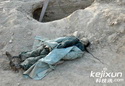 吐鲁番发现5具清代干尸 百年不腐容貌清晰