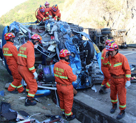 云南芒市发生一起交通事故致9人死亡20人受伤