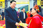 陈全国雪克来提&middot;扎克尔会见新疆全国文明家庭代表