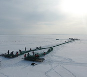 “飞阅”中国——新疆福海县“踏雪寻鱼”