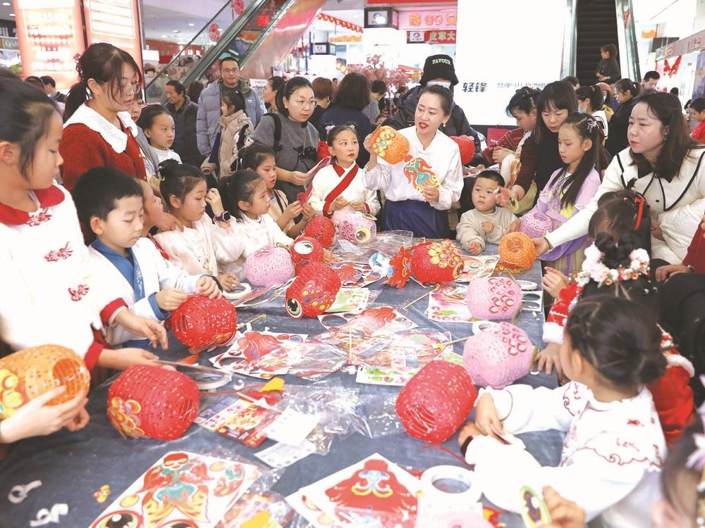 新春好戏连台转 文化大餐惠民生