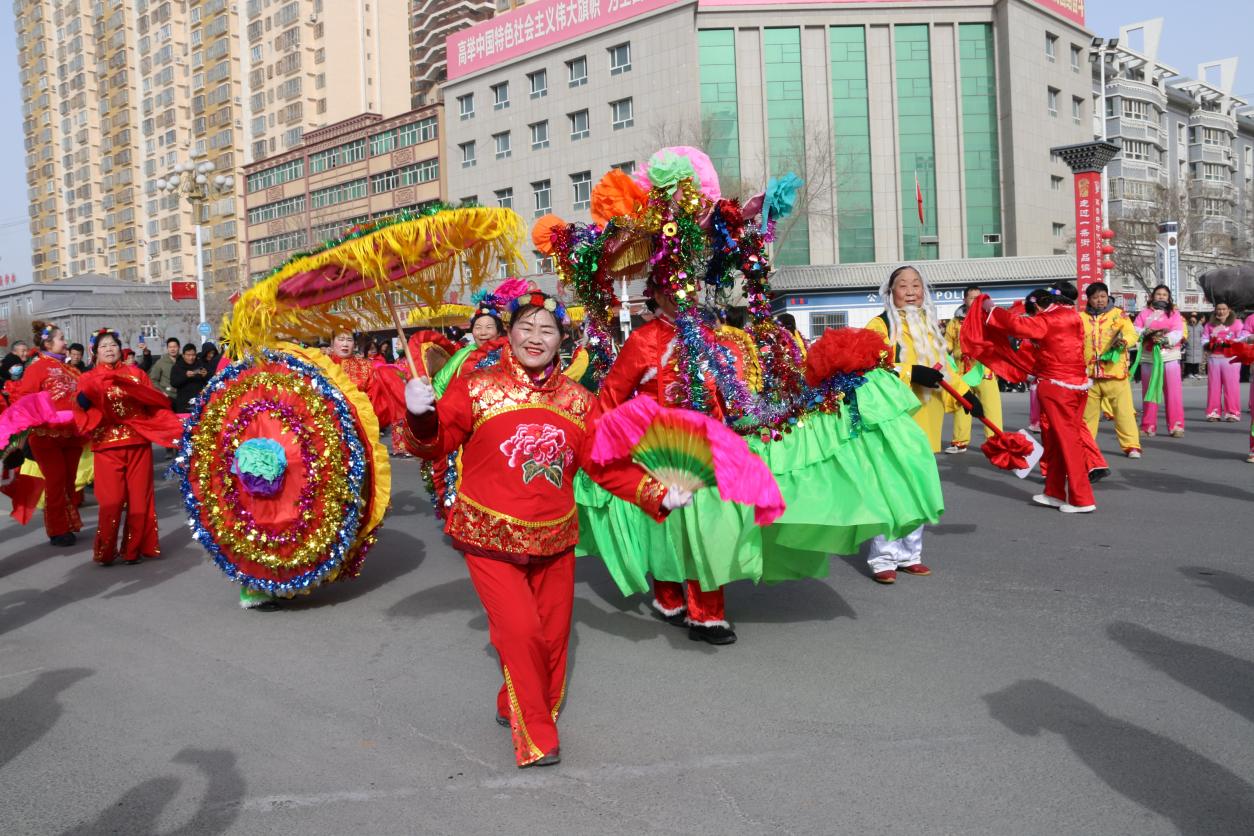 新疆焉耆：欢庆社火迎元宵