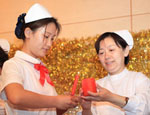 天津新疆学子共庆国际护士节