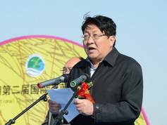 巴州副州长张东兵讲话