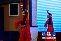 新疆特色舞蹈表演