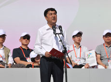 自治区党委副书记、自治区主席努尔·白克力致开幕式词