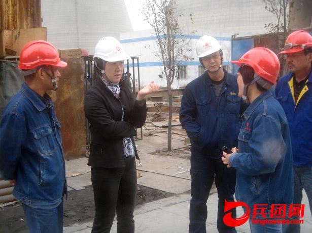 天业集团董事长吴彬到天辰热电脱硫改造现场检