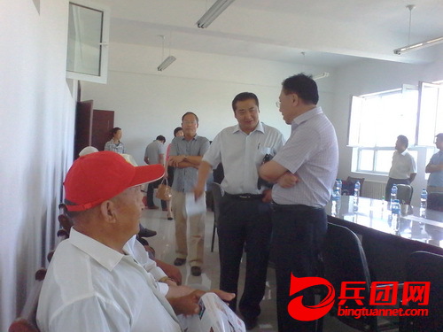 兵团组织部一四一团开展群众路线教育活动