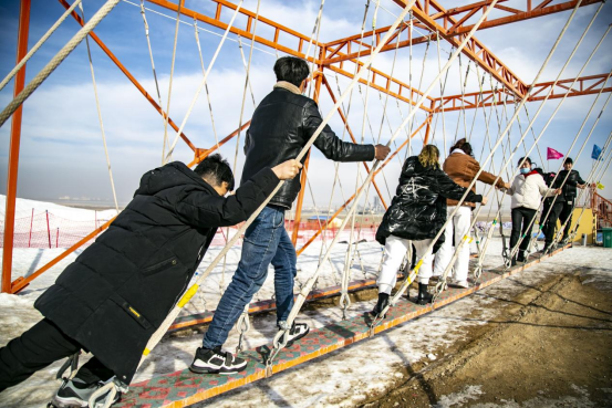 据了解,洛浦县丝路滑雪场是本次系列活动的主会场,由洛浦县委宣传部