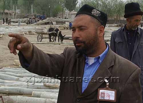 巴楚县在色力布亚镇建起了一个占地120亩的